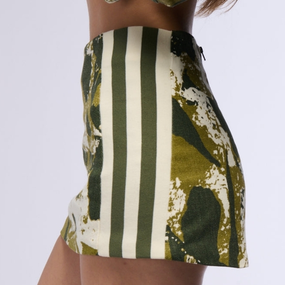 AKIRA ABSTRACT green cream camo stripe mini skirt 1x cotton - Picture 4 of 8